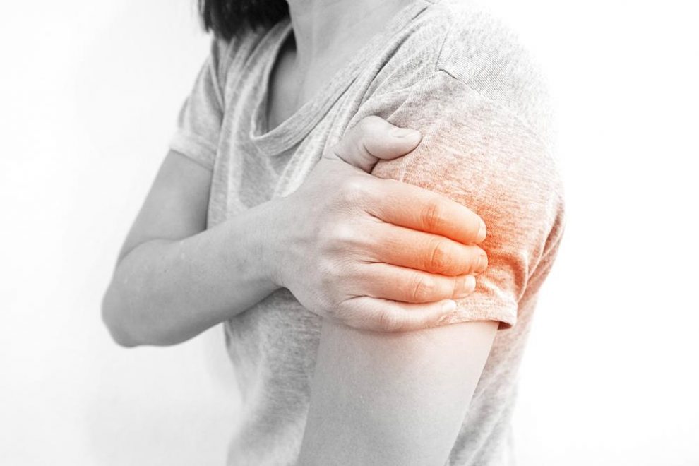 What Causes of Pain under left armpit ? Charlies Magazines