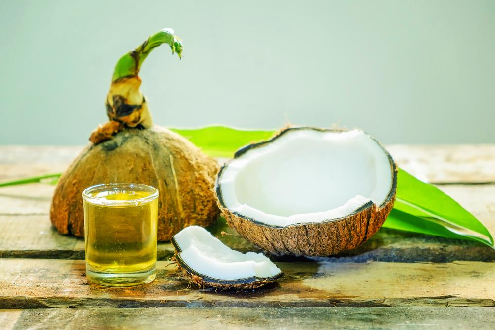10 Amazing Benefits of Coconut Oil for Hair