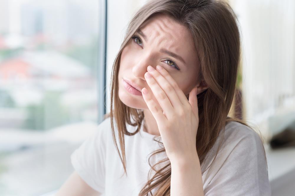 Causes and Treatment of Pain Behind Left Eye