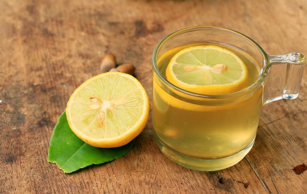 Use of lemon juice on skin